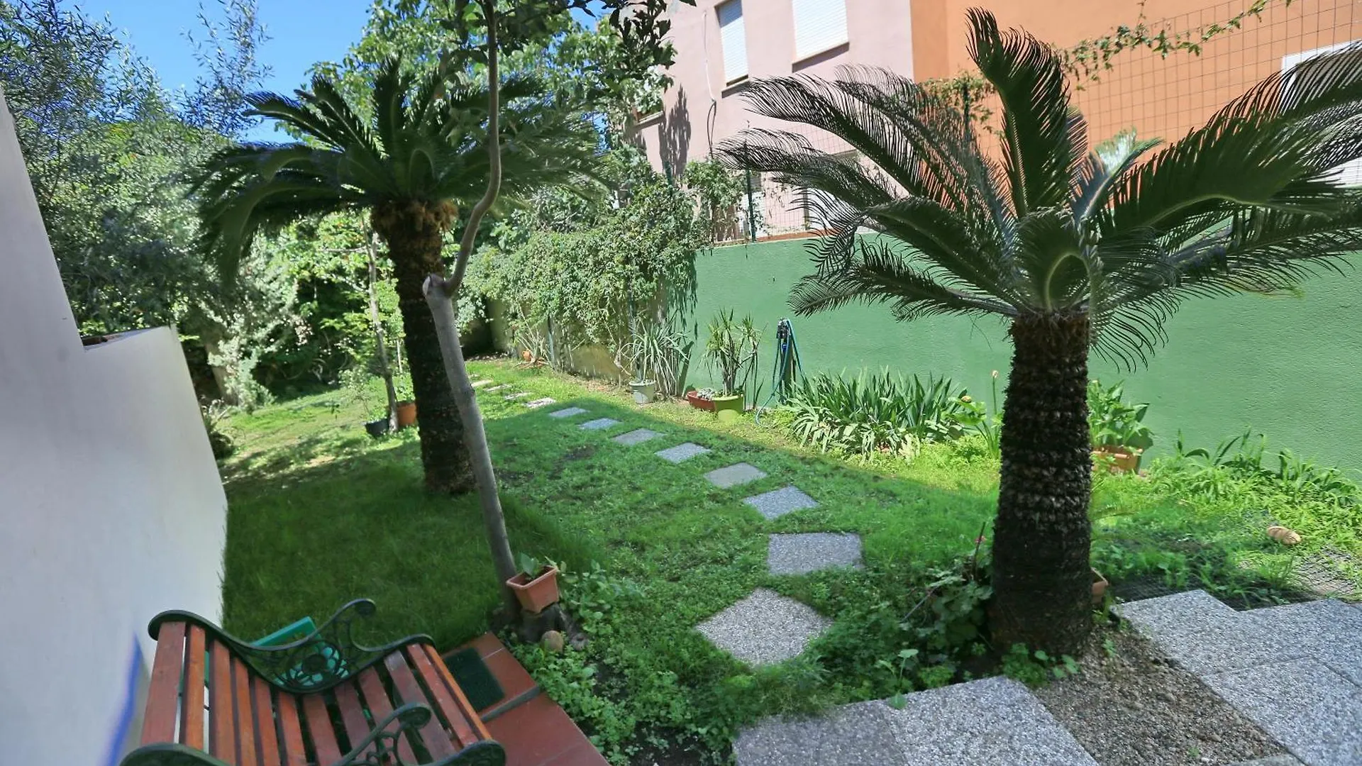 Dolce Casa Vacanza 夸尔图-圣埃莱娜 0*,  意大利